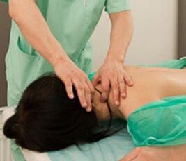 Massage mit zervikaler Osteochondrose